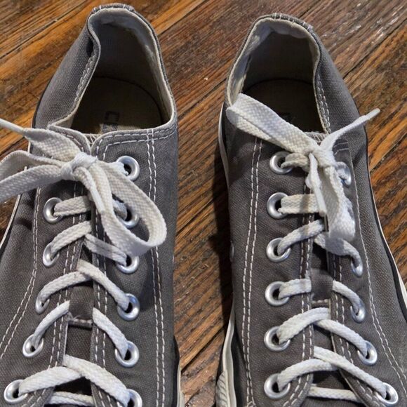 Unisex CONVERSE Low Top Canvas Sneakers Shoes Size 6M/8W - Picture 7 of 7